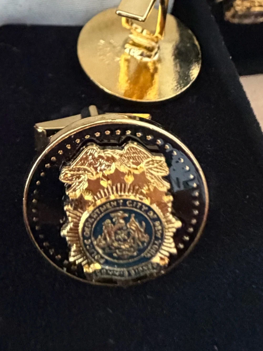 🗽 2 NIB Police Department City of New York Cufflinks Sets